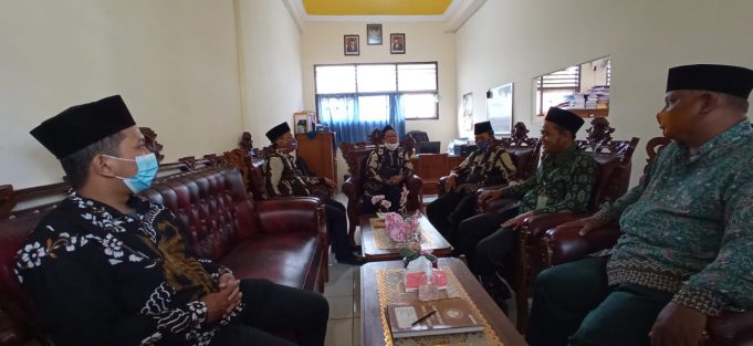 Program Tahfidz SMA Al Hikmah Sirampog dilirik SMP Ma’arif NU 1 Purwokerto Study Banding SMP Ma'arif Purwokerto