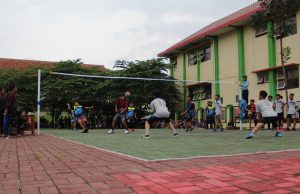 Team Volly SMA Putra Menunjukan Taring