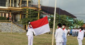 SMA dan SMP Tuan Rumah Pengibaran Bendara Peringatan HUT RI ke-76