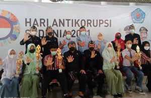 Vani Marselina Raih Juara Desain Poster Hari Anti Korupsi Sedunia 2021