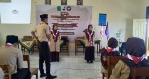 Pramuka SMA AL Hikmah Adakan Upacara Penerimaan Tamu Ambalan dan Seminar Kepramukaan