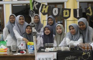 SMA Al Hikmah Meriahkan Expo dan Bazar PP Al-Hikmah 2 Barista SMA Al Hikmah