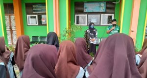 Siswa Kelas XII Jalani Ujian Praktek