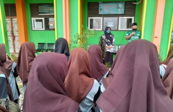 Siswa Kelas XII Jalani Ujian Praktek