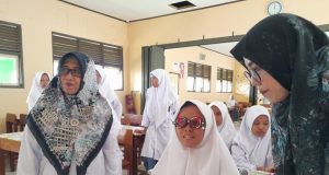 Program Wali Santri Berbagi