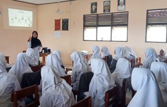 Ujian Spesifikasi dan Ekstrakulikuler