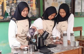 Kegiatan Spesifikasi Siswa XI SMA Al HIKMAH sebagai Langkah Strategis Menuju PKL pada Bulan Juli 2025