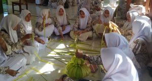Praktik “Kembar Mayang” P5 Kelas XII SMAS AL-HIKMAH Sirampog