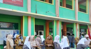 Tangisan Haru di Hari Guru Nasional 2024 SMAS AL-HIKMAH