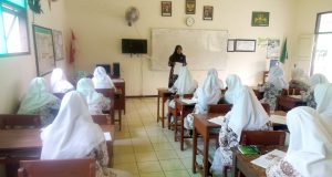 Suasana Penilaian Akhir Semester di Hari Ketiga