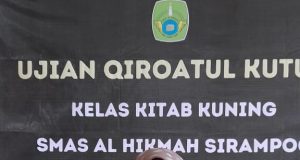 Ujian Qiroatul Kutub Kelas Unggulan Kitab Kuning SMAS AL-HIKMAH