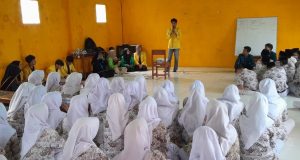 Kegiatan Expo Kampus Siswa Siswi Kelas XII SMAS AL-HIKMAH