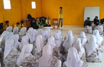 Kegiatan Expo Kampus Siswa Siswi Kelas XII SMAS AL-HIKMAH