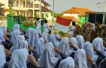 “Partisipasi Semesta Wujudkan Pendidikan Bermutu untuk Semua” HARDIKNAS 2025 SMA AL HIKMAH