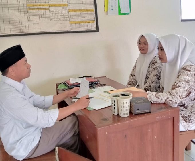 Pastikan Bekal Ilmu Agama, SMA Al-Hikmah Sirampog Gelar Ujian Kepesantrenan untuk Semua Jenjang Kelas