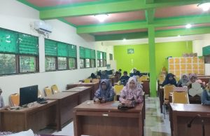 Spiritualitas Guru dan Karyawan SMA Al Hikmah Gelar Hiziban dan Doa Bersama