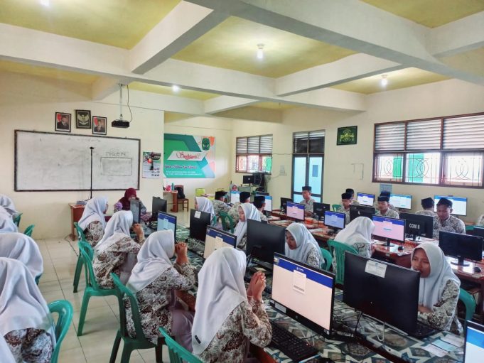 Hari Ke-2 Tes Kemempuan Akademik : Upaya yang Beriringan Do’a dan Harapan